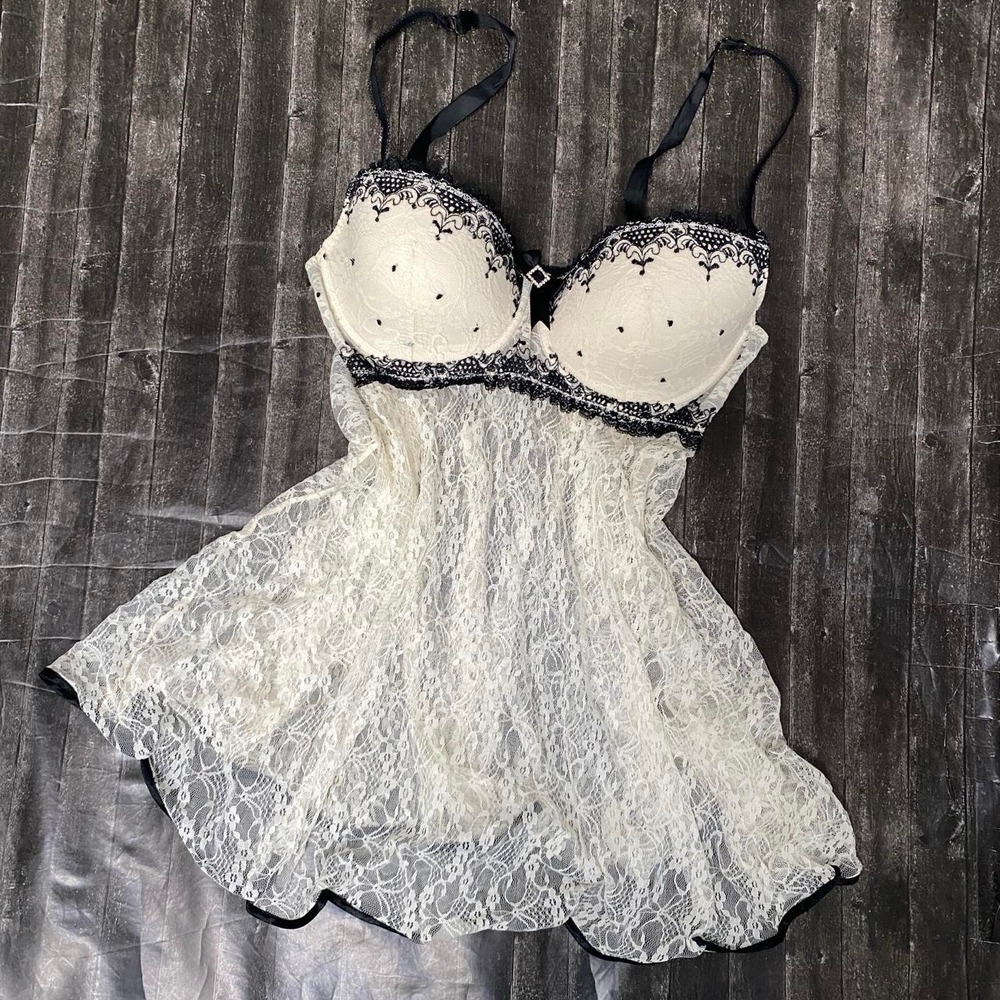 ENCHANTED WHITE CREME FLORAL LACE BABYDOLL BLACK TRIM BRA SLIP DRESS COQUETTE
